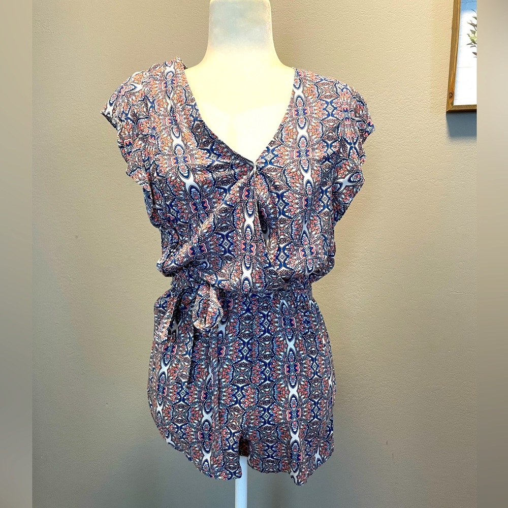 Patterned romper